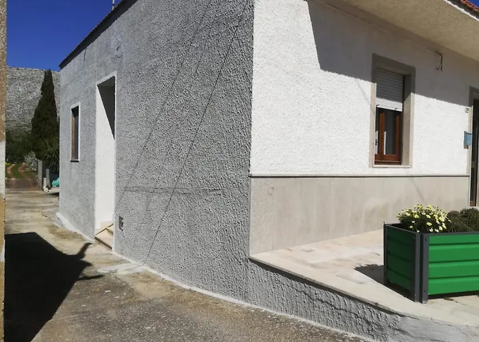 Maranzano Vacanze Casa Con Giardino
