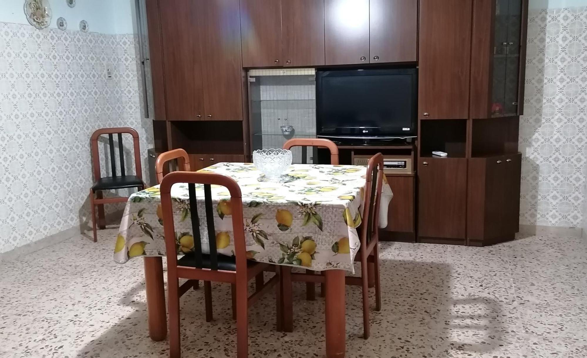 Maranzano Vacanze Casa Con Giardino Holiday home *